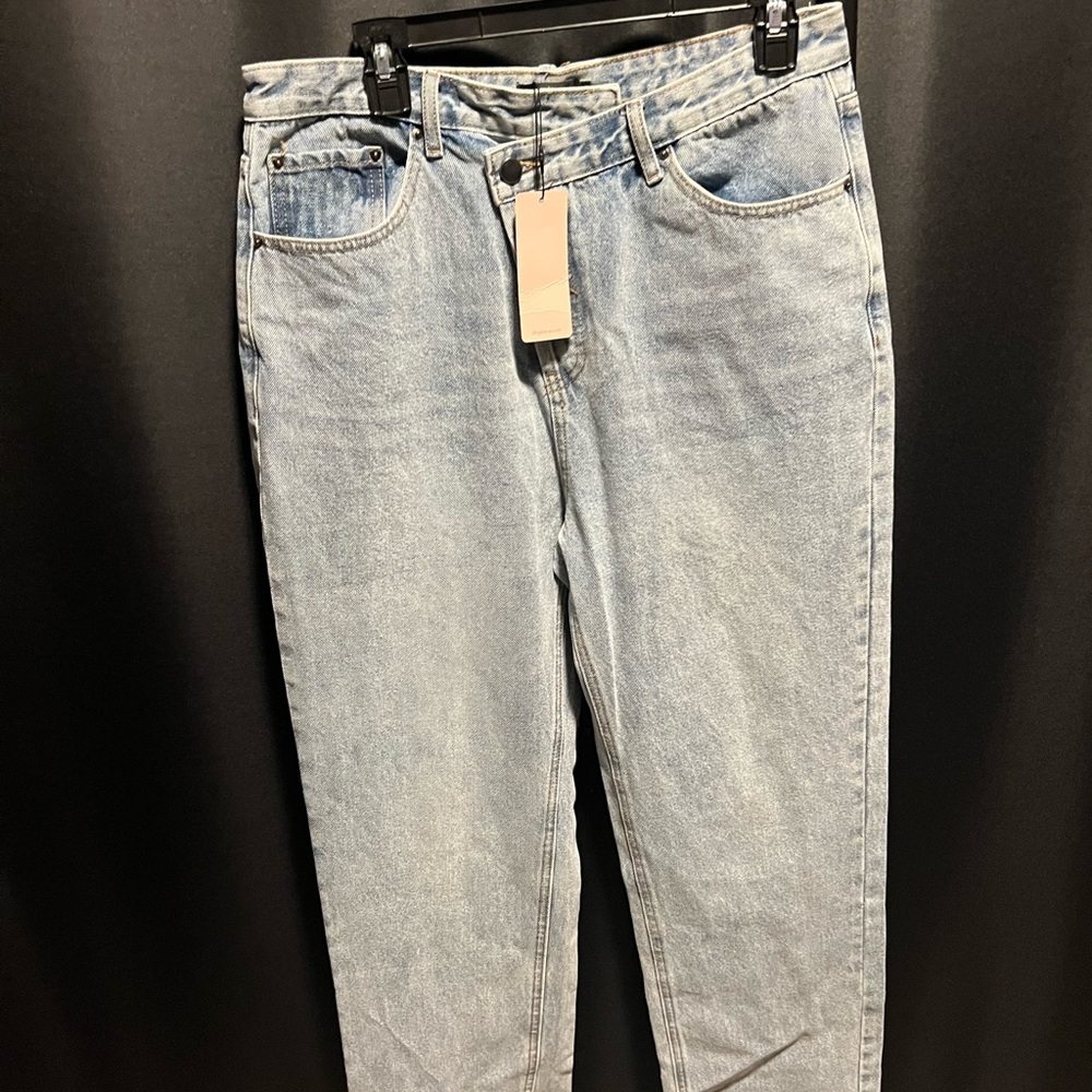Light Blue Straight Leg Women's Jeans